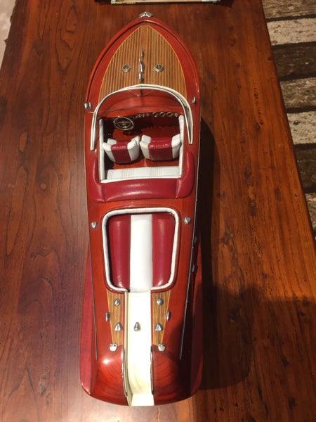 RIVA AQUARAMA - Wooden Model of a Speed Boar Carousel 6