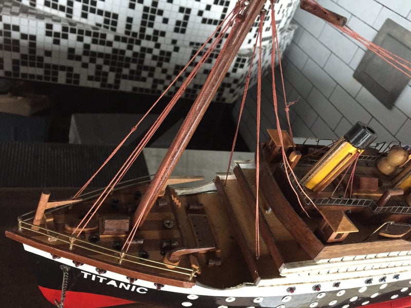 TITANIC with blinking lights Carousel 3