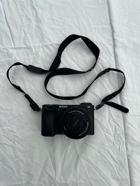 Sony Alpha a6100 + E PZ 16–50mm f/3.5–5.6 OSS Kit | Box + Manuals + Accessories Carousel 2