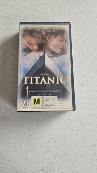Titanic vcr video Carousel 5