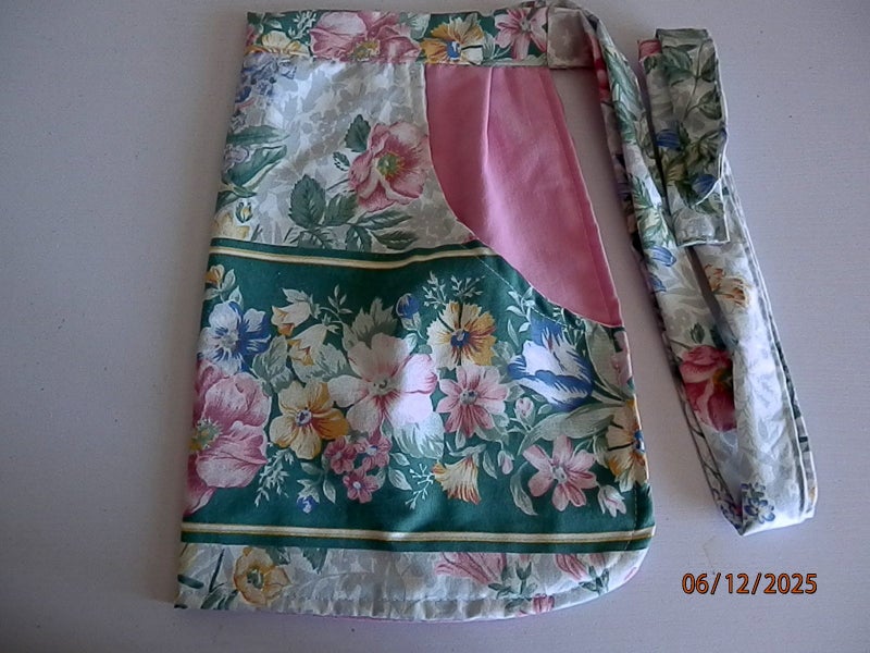 APRON Handmade Peg Apron, will last you YEARS not Months Carousel 1