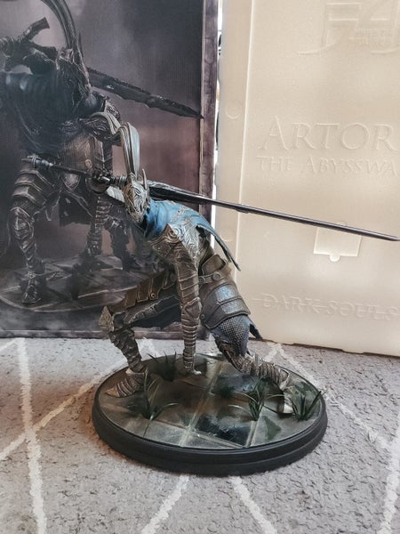 Dark Souls Artorias the Abysswalker Exclusive - F4F Resin Statue #0695/1400 Carousel 1
