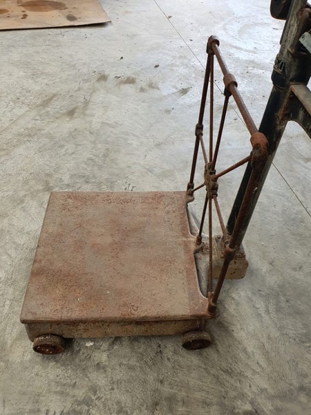 Vintage ASCO Scales Carousel 4