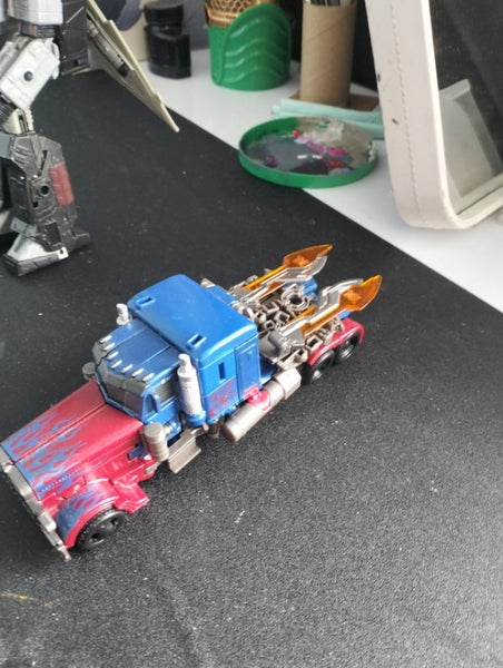 Studio series revenge of the fallen Optimus Prime Carousel 2