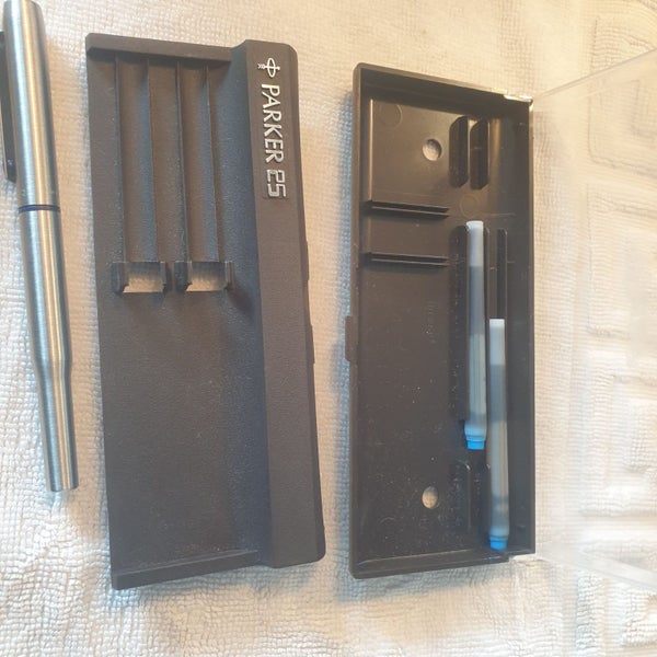 PARKER 25 PEN SET Carousel 8