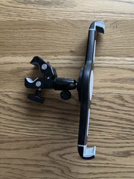 Bike mounted tablet holder Carousel 1