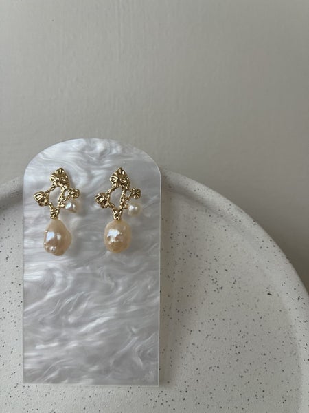 Genuine pearl earrings unique design purely handmade Carousel 2