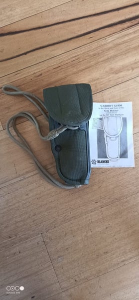 Bianchi M12 Pistol Holster Carousel 1
