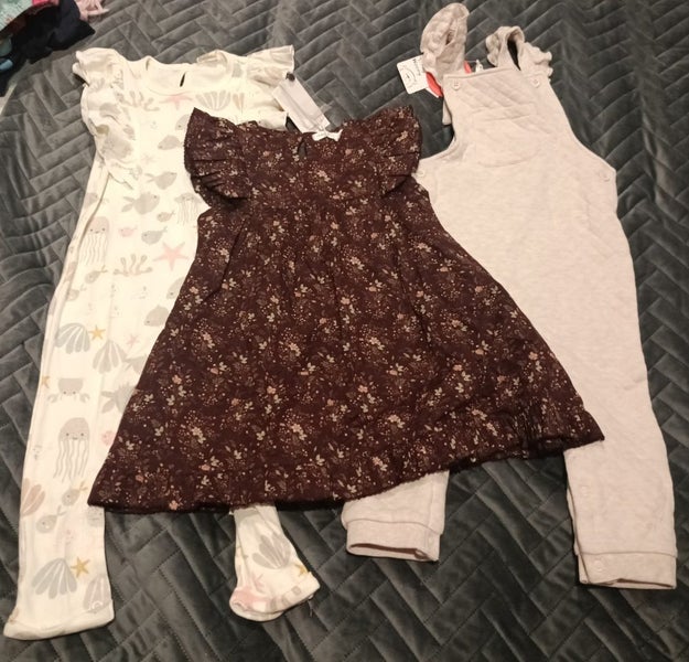 New 15 items-Girls bulk lot Carousel 2