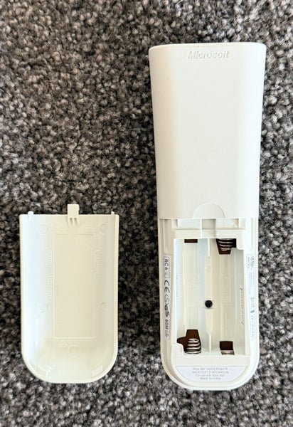 Old Genuine Microsoft XBOX 360 Office Media Remote Control Carousel 2