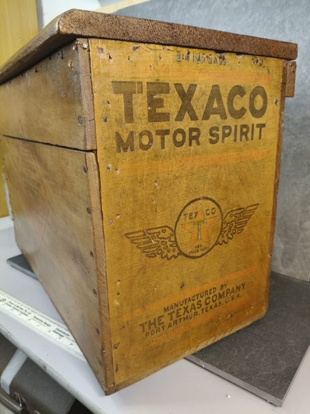 Texaco motor spirit wooden case/ seat Carousel 1