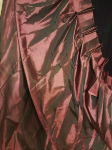 Multiple (X12) Maroon drapes REF218Bpp200A24OK Carousel 2