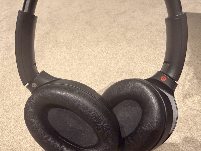 Sony WH-1000XM3 - Incredible Sound & ANC | Well Cared For Carousel 2