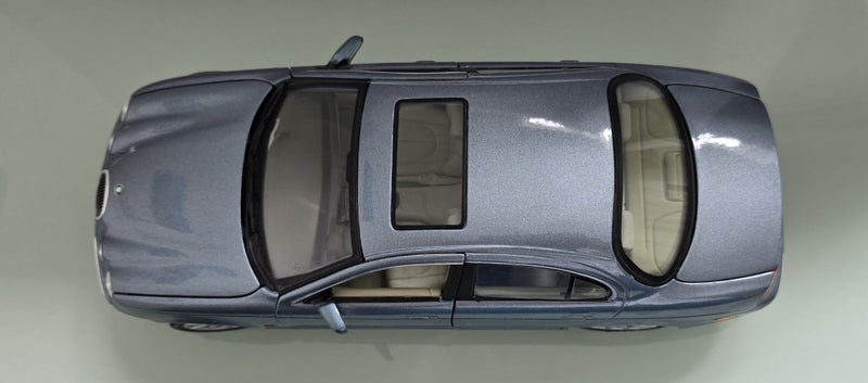 Jaguar S Type 1:18th scale. Carousel 2