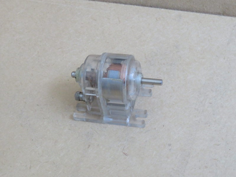 Small DC motor Carousel 1