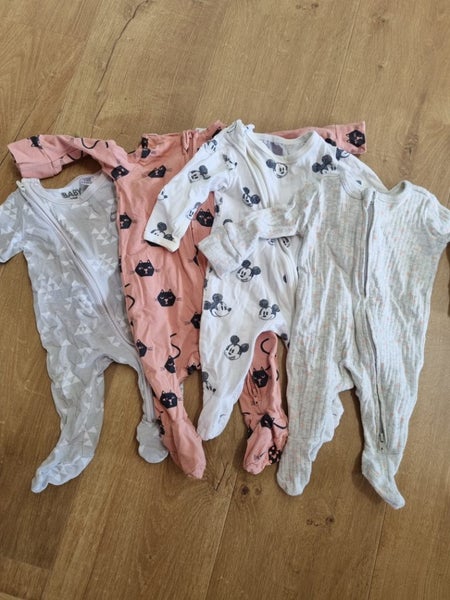 4 x Cotton On NB Onesie Carousel 1