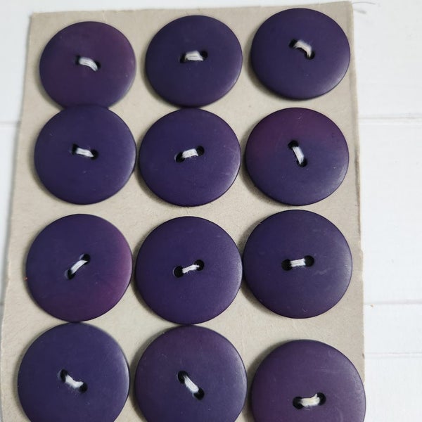 Vintage retro purple round 12 sewing buttons fashion dress making hand made Carousel 1