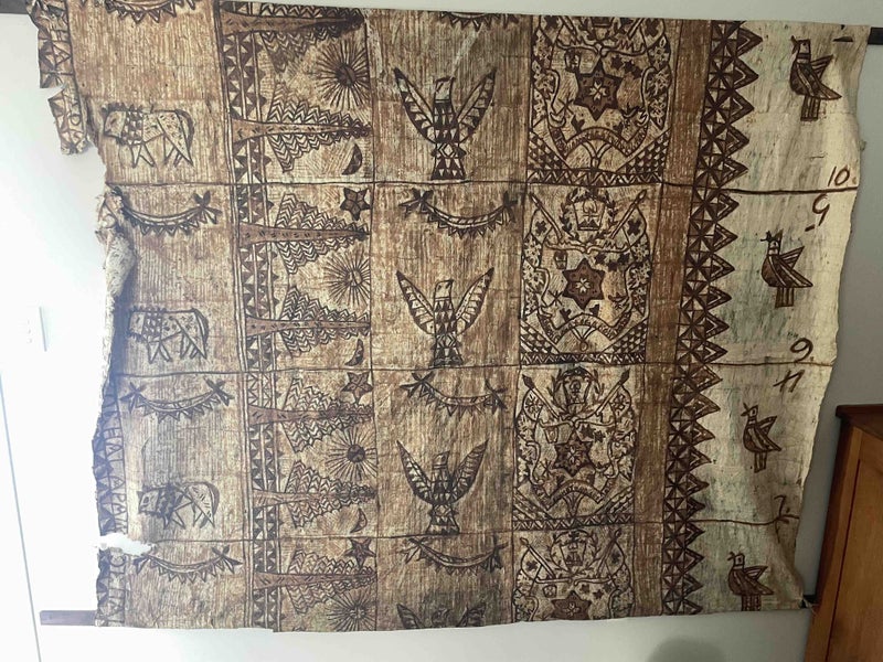 Huge Authentic Tongan Ngatu (Tapa) – 2.1m x 1.7m Carousel 1