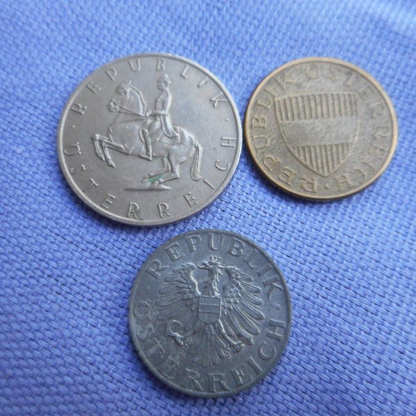 19 Austrian Coins. Carousel 7