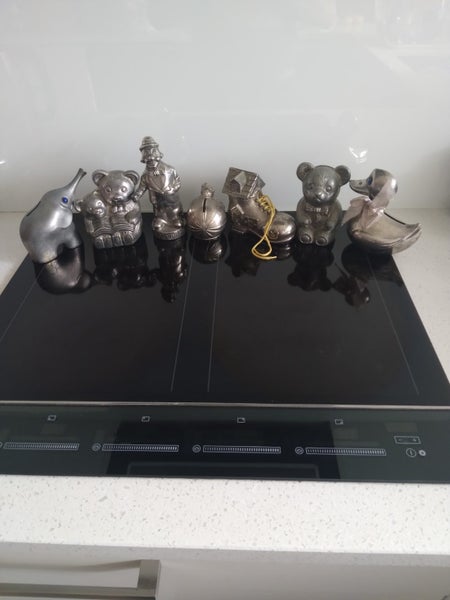 MONEY BOXES - VERY RARE COLLECTION - 7 X CAST IRON/METAL CLOWNS - $69.00. Carousel 1