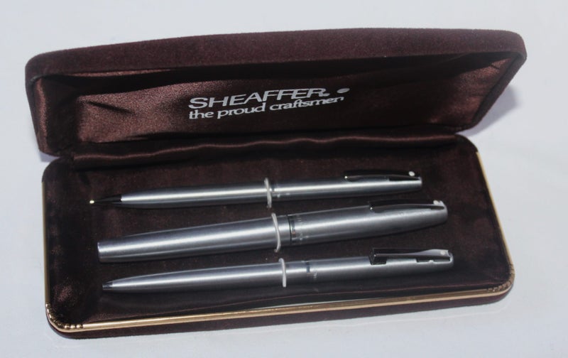 <<< VINTAGE "SHEAFFER - AUSTRALIAN MADE" PEN SET >>> Carousel 1