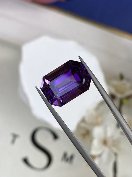 $1RES ~ $1800 Retail * 14.64ct Siberian Amethyst Carousel 6