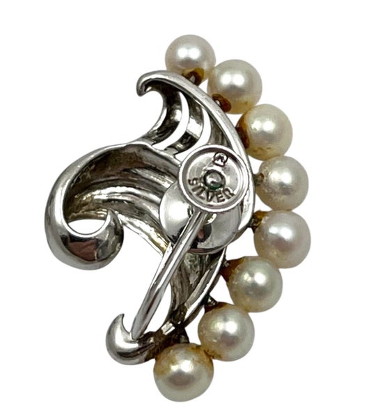 MIKIMOTO Vintage 1970s Ladies Sterling Silver Earrings with 8 Pearls Each Carousel 5