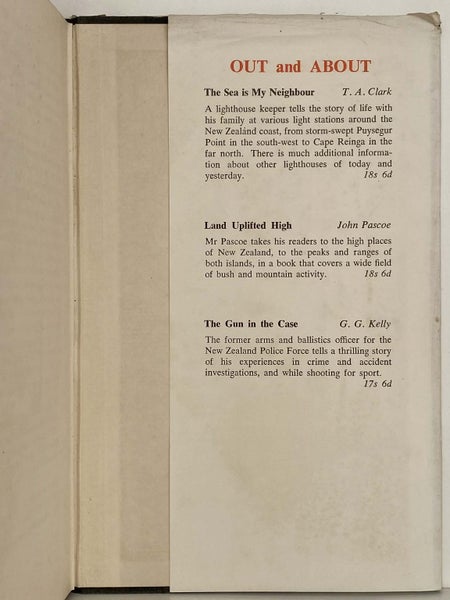 ON AND OFF THE RAILS: A Railwayman's Story by J.M. Grainger 1964 1st edition Carousel 10