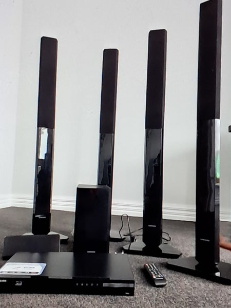 Samsung surround system Carousel 1