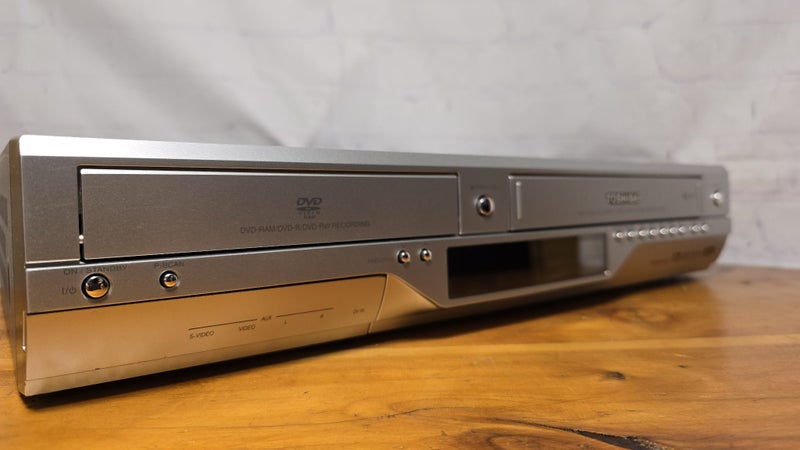 Toshiba D-VR30 6 Head Hi-Fi Stereo VHS VCR Player Recorder + DVD Recorder+Remote Carousel 2