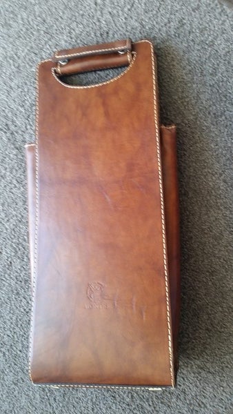 Wine Connoisseur! Sophistocated Chilean, leather, x2 wine bottle carrier bag. Carousel 6