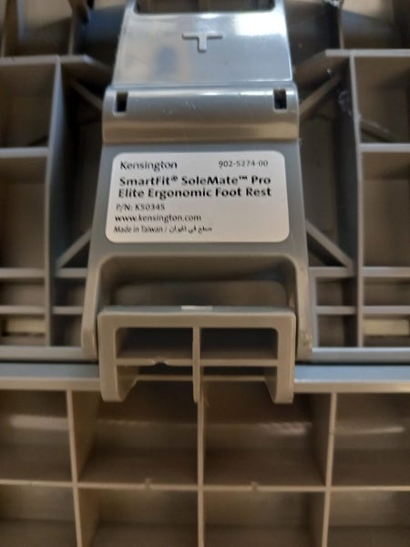 Kensington Smartfit Solemate Pro Ergonomic Footrest Carousel 5