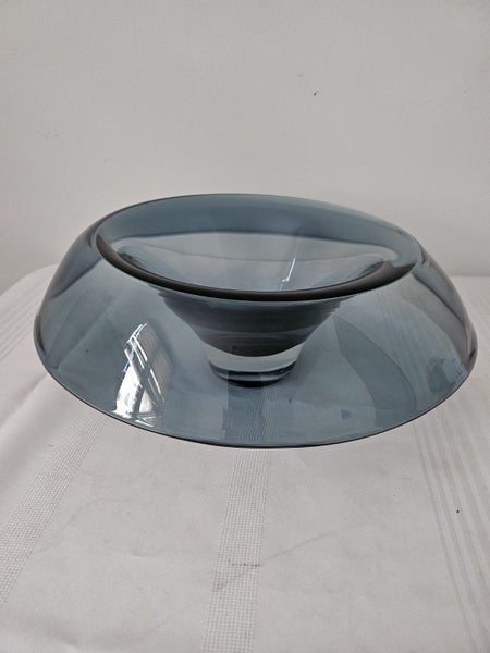 MID CENTURY BEAUTIFUL ART GLASS BOWL Carousel 2
