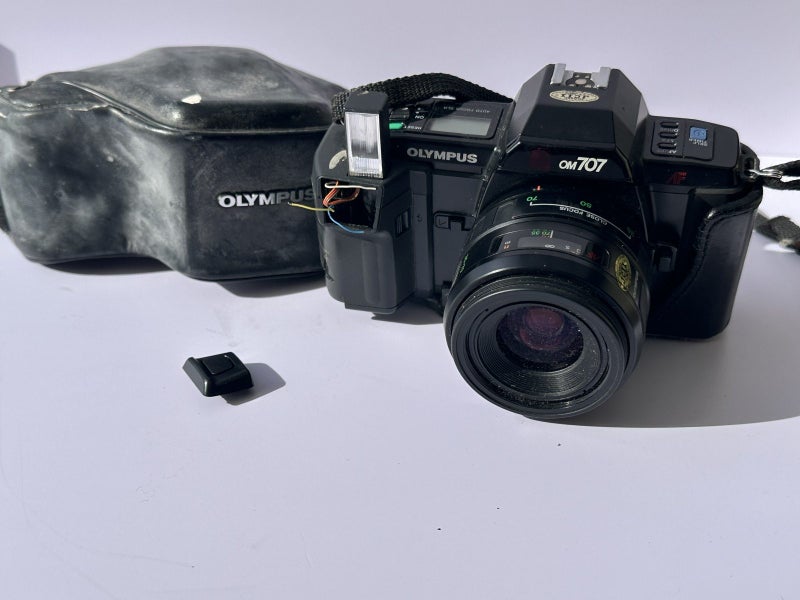 Olympus OM707 AF SLR Film Camera Carousel 1