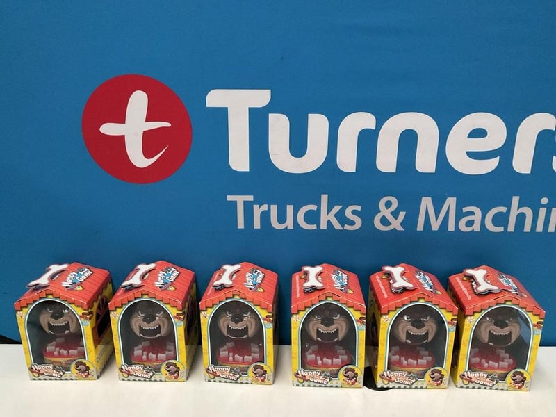 6x Happy Game - Dog Chomping *NEW* Carousel 1