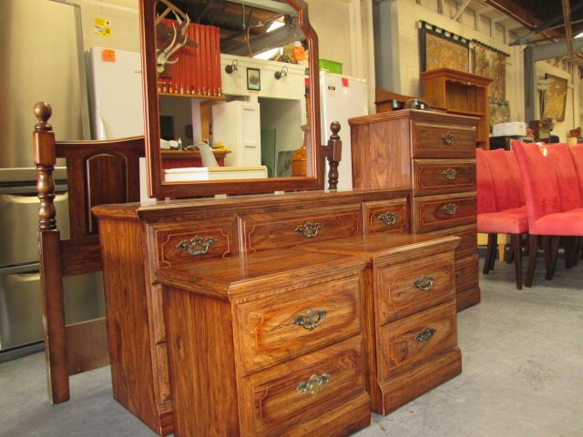 2344 BEDROOM SUITE 5PC Carousel 1