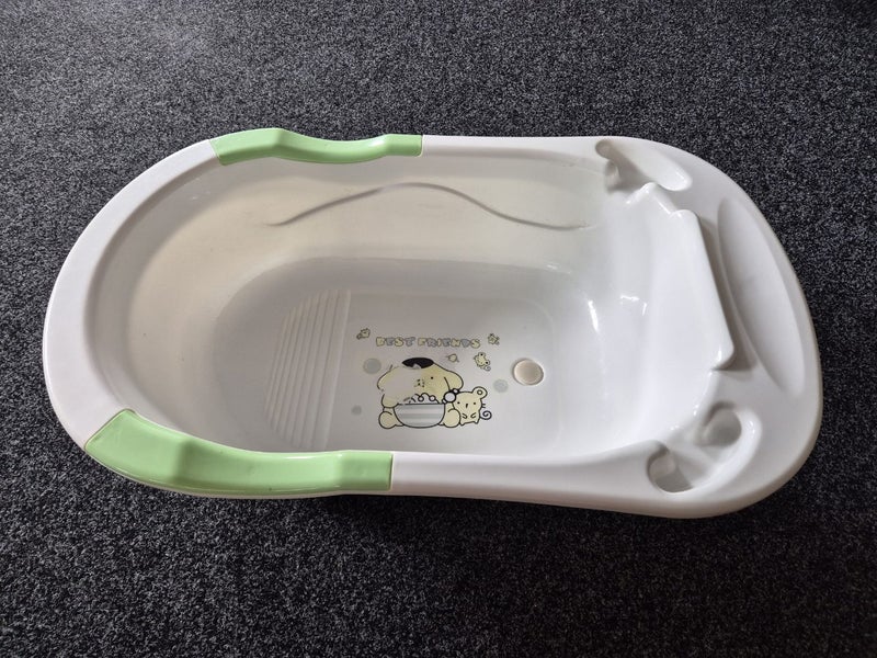 Baby portable bath tub ($1) Carousel 1
