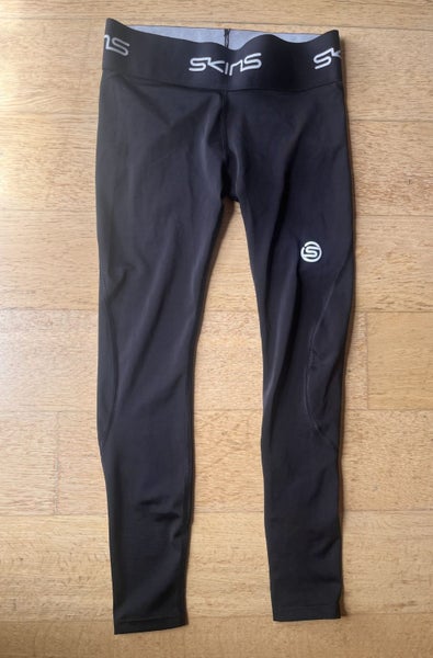 Skins compression tights woman’s Size Medium EUC Carousel 1