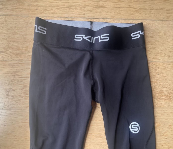 Skins compression tights woman’s Size Medium EUC Carousel 2