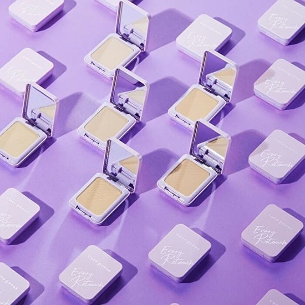 Cute Press - Evory Retouch Oil Control Foundation Powder SPF 30 PA +++ B1 Fai... Carousel 1