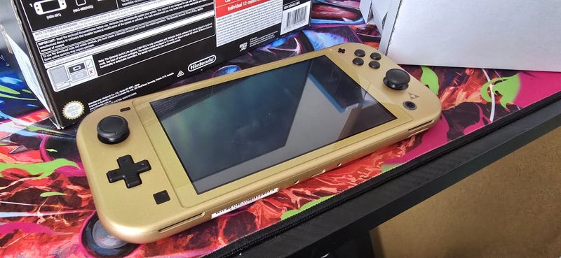Switch Lite Hyrule Edition Carousel 2