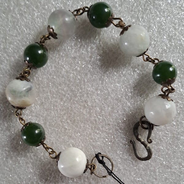 Gemstone Bracelet: Greenstone/Fluorite Carousel 1