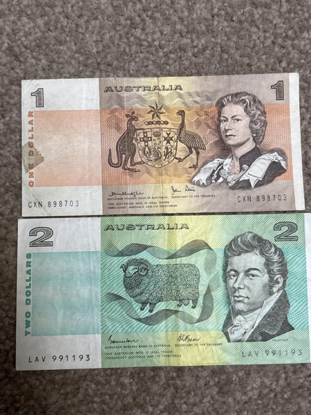 Australia $1 and $2 banknotes Carousel 1