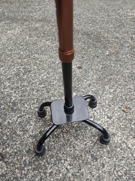 Walking stick with quad base Carousel 2