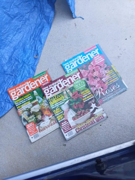 2008 New Zealand Gardener magazines Carousel 1