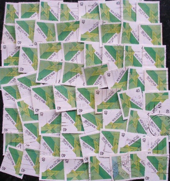 Bulk NZ stamps - $1 reserve - 1987 fibre arts Carousel 1