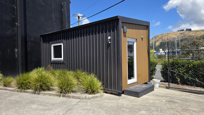 $1 Reserve High Performance Studio/Cabin Carousel 1