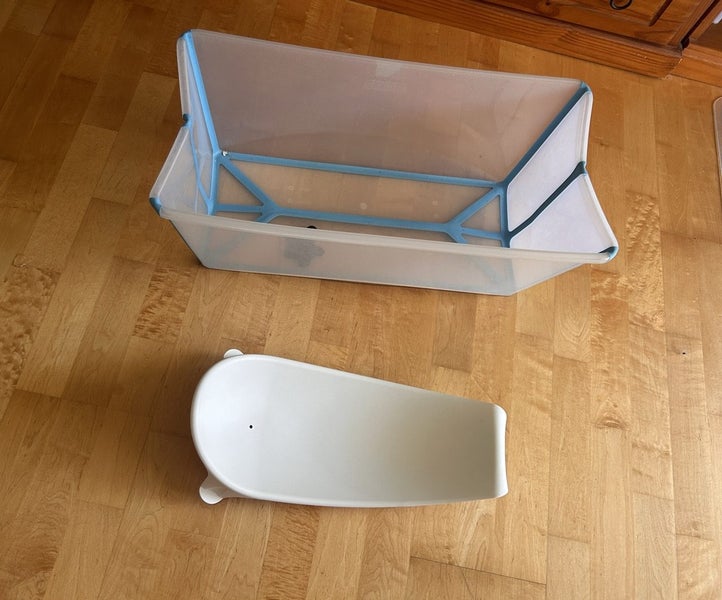 Stokke Flexibath ( baby bathtub ) with newborn support 0-4 years Carousel 2
