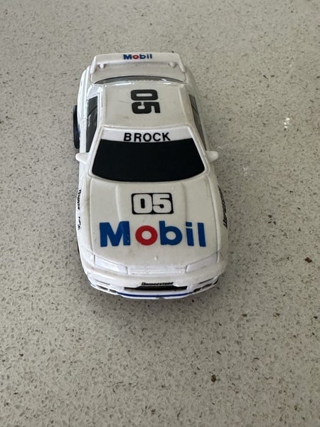 AFX TOMY NISSAN GTR #05 PETER BROCK RESERVE REDUCED Carousel 2