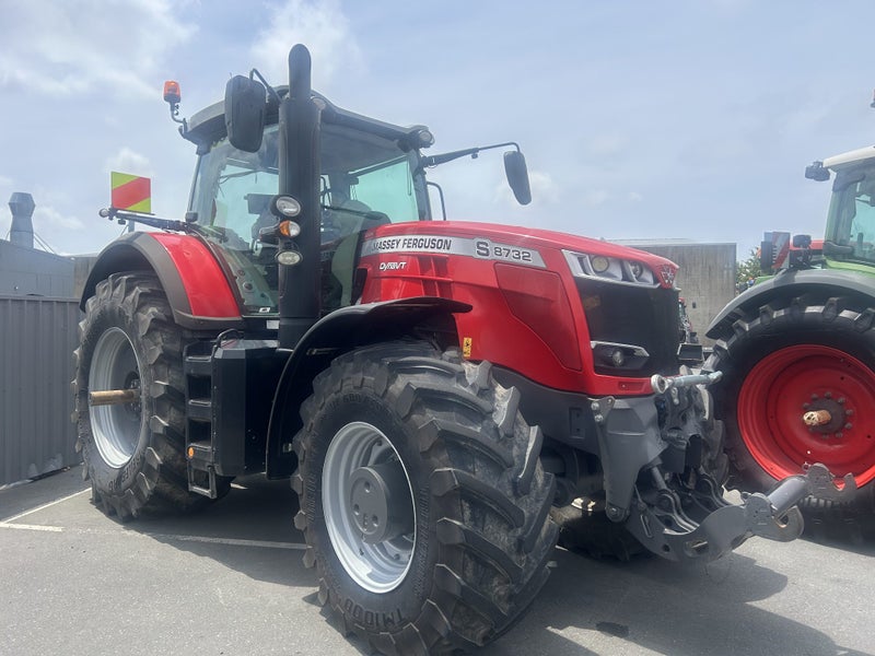 2023 Massey Ferguson 8732 8732S Carousel 1